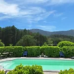 Les Terre Rouges Avec Piscine Dans L ' Aude *
