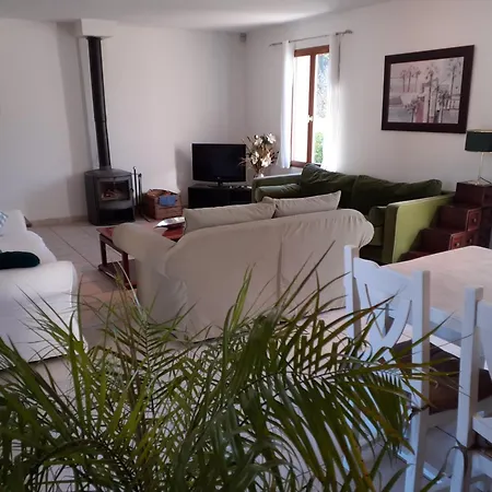 Villa Les Terre Rouges Avec Piscine , Chambres D Hotes 4*
