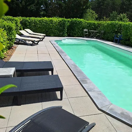 Les Terre Rouges Avec Piscine Dans L ' Aude * Arques (Aude)
